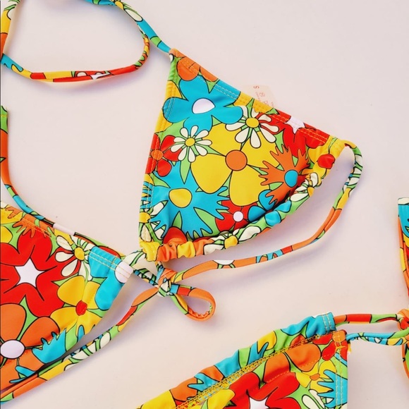 Women's Allover Floral Print String Triangle Halter 2 Piece Bikini Swimsuit  S - Picture 4 of 9